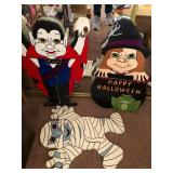 J1 - LOT VINTAGE HALLOWEEN CARDBOARD DECORATIONS