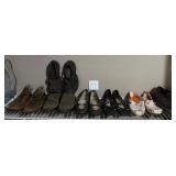 J4 - LOT OF ASSORTED SHOES AND FOOTWEAR (K5)