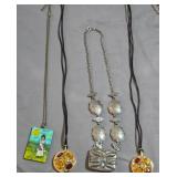 J4 - LOT OF ASSORTED COSTUME JEWELRY (L37)