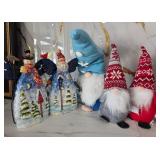 J4 - LOT OF CHRISTMAS ORNAMENTS AND FIGURES