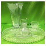 11 - LOT OF GLASSWARE ON TRAY (Z66)