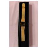 538 - GOLD TONE MESH BAND WATCH (N112)