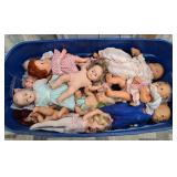 11 - MIXED LOT OF DOLLS (U34)