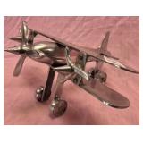540 - METAL AIRPLANE MODEL  (E2)