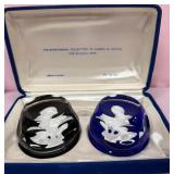 538 - PAIR OF BACCARAT CRYSTAL CAMEOS (N58)