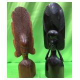 SW - PAIR OF CARVED WOODEN HEADS (Z25)