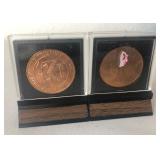 N1 - LOT OF ENCASED MEDALLIONS WITH STANDS (A112)