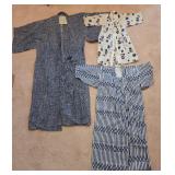 N1 - LOT OF VINTAGE CLOTHING (E22)