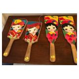 N1 - LOT OF FOUR WOODEN HAND FANS (M63)
