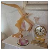 N1 - LOT OF DECORATIVE ITEMS, CLOCK & FIGURINE