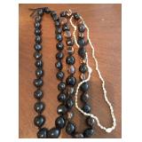 N1 - LOT OF BEADED NECKLACES (A224)