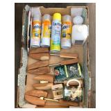 722 - SHOE TREES & FABRIC SPRAYS (A153)