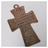722 - STERLING RELIGIOUS CROSS PENDANT(69)