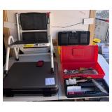 722 - STEP STOOLS, TOOL BOXES, PAINT BRUSHES (G53)