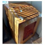 W - VINTAGE WOODEN LION COFFEE BOX (B3)