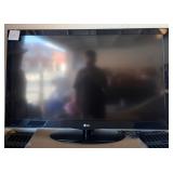 722 - LG 47" TV (G63)