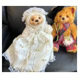 722 - TWO COLLECTIBLE BEARS (A227)