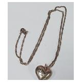 722 -VINTAGE STERLING NECKLACE W/HEART PENDANT(52)
