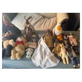 722 - MIXED LOT OF TOYS (G58)