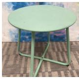 11 -  VINTAGE METAL LIGHT GREEN END TABLE
