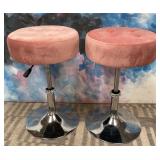 11 - NEW MODERN RAISABLE STOOLS