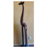 12 - LARGE GIRAFFEE SCULPTURE