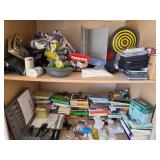 S1 - KNIVES,BOOKS AND MUCH MORE (G71)
