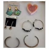 S1 - MIXED LOT OF COSTUME JEWELRY (L113)