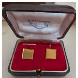 S1 - PAIR OF CUFFLINKS (L117)