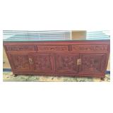 S1 - BEAUTIFUL SIDEBOARD WITH CARVED DETAILS (L40)