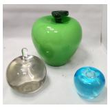 513 - 3 ART GLASS APPLES (T61)