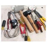 513 - LOT OF ASSORTED HAND TOOLS (JM175)
