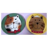 513 - LOT OF 2 DEPT 56 CAT PLATES (T323)
