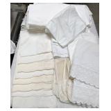 513 - LOT OF VINTAGE WHITE LINENS(M97)