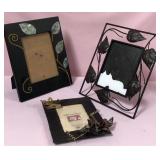 513 - LOT OF DECORATIVE METAL PICTURE FRAMES