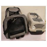 513 - LOT OF PET CARRIERS  (T195)