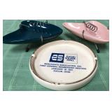 513 - LOT OF VINTAGE ASHTRAYS (M61)