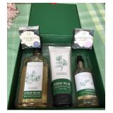 513 - AROMATHERAPY BATH & BODY (M56)