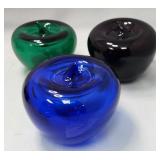 513 - LOT OF 3 COLORED GLASS PAPERWEIGHTS (T56)