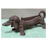 513 - CAST IRON DACHSHUND BOOT SCRAPER (T358)