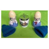 513 - LOT OF ENGLISH PORCELAIN EGG CUPS W/ HATS