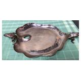 513 - SERVING DISH W/ FROG HANDLES (M22)