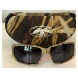 S3 - PAIR OF DUCKS UNLIMITED SUNGLASSES & CASE