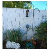 S1 - MIXED LOT OF GARDEN STATUARY, PLANT HANGER