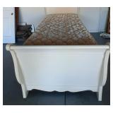 S1 - TWIN BED FRAME & MATTRESS (G3)