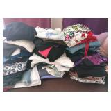 S1 - MIXED LOT OF WOMEN