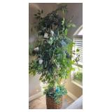 S1 - FAUX TREE IN BASKET 7FT (L21)