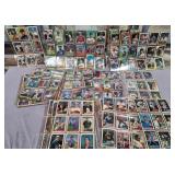 11 - LARGE LOT OF COLLECTIBLE BASEBALL CARDS