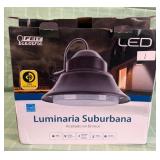 11 - LUMINARIA SUBURBANA LIGHT FIXTURE (L39)