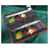 43 - NEW WMC MUD PIE FRUIT FUSED GLASS PLATES(B15)